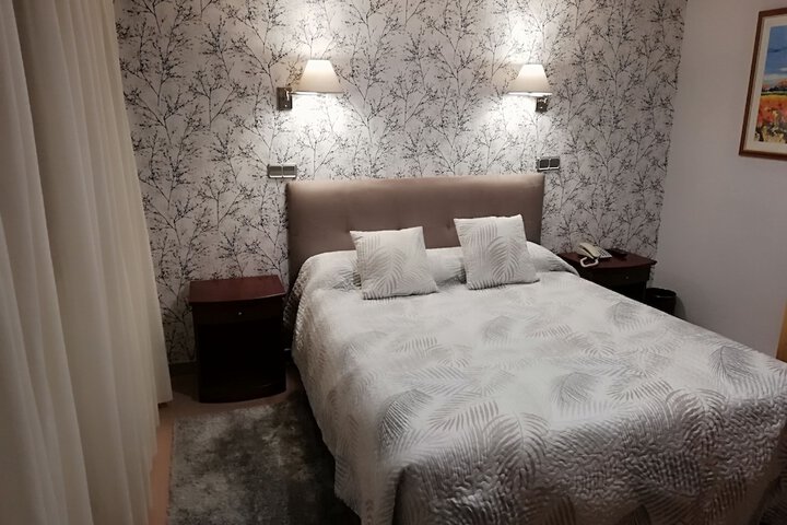 Room 18 of 74