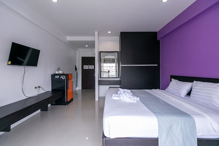 Room 21 of 94