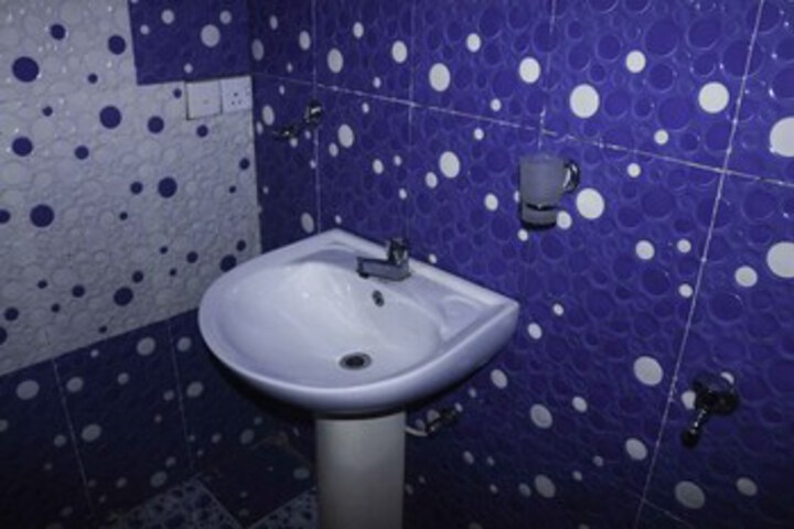 Room 2 of 10