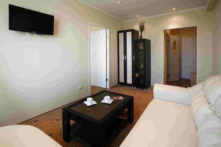 Room 36 of 74