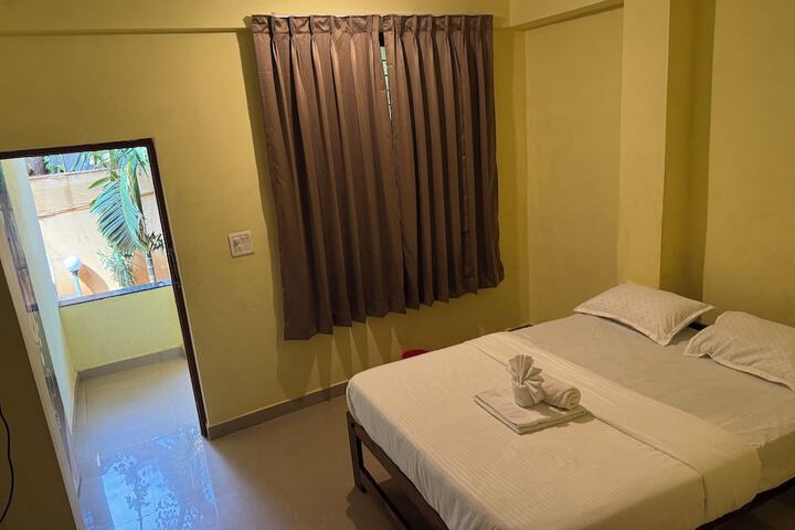 Room 7 of 25