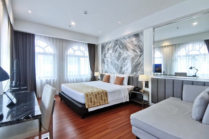 Room 15 of 109