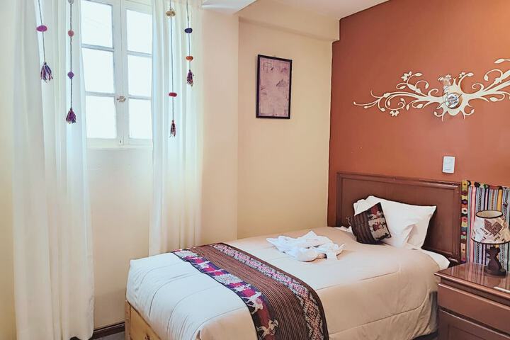 Room 32 of 49