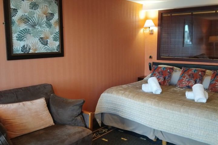 Room 41 of 116