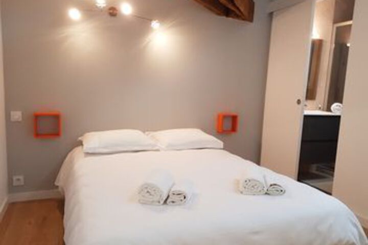 Room 8 of 23