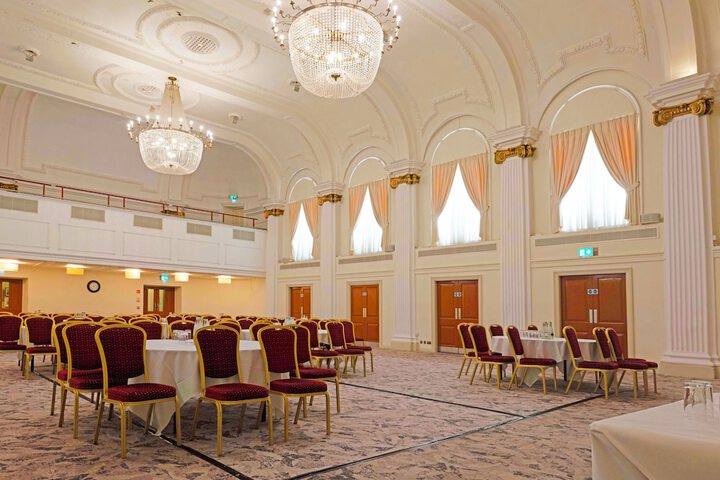 Ballroom/Hall 62 of 79