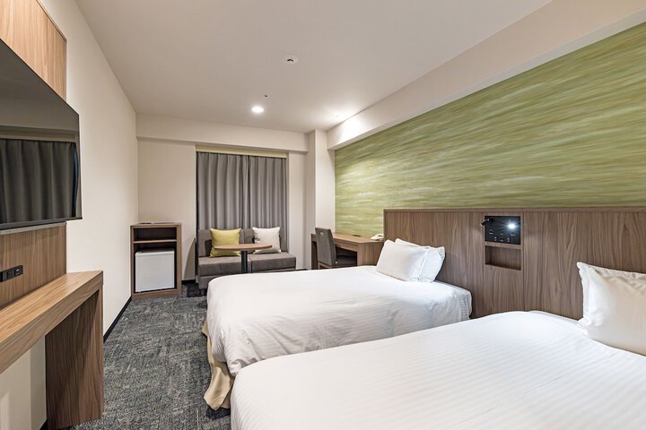 Room 30 of 120