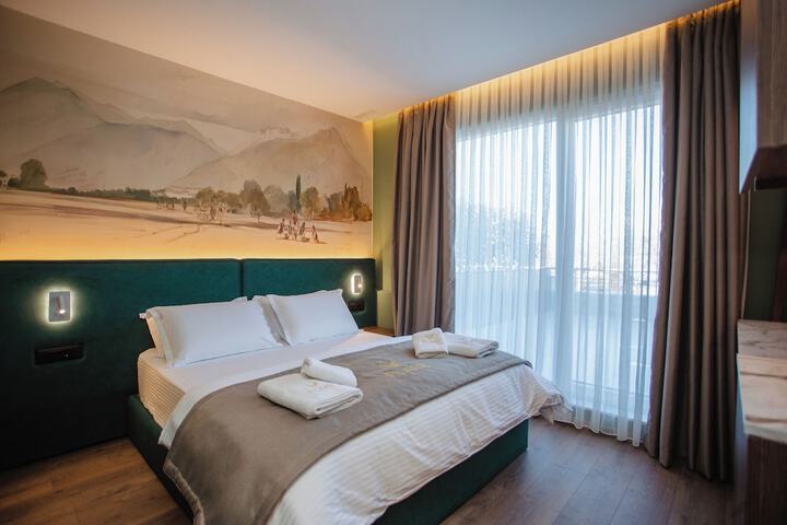 Room 5 of 24