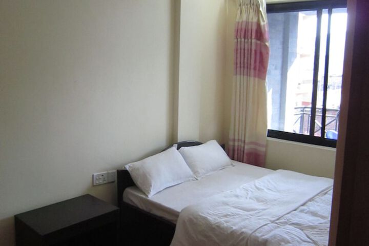 Room 12 of 52