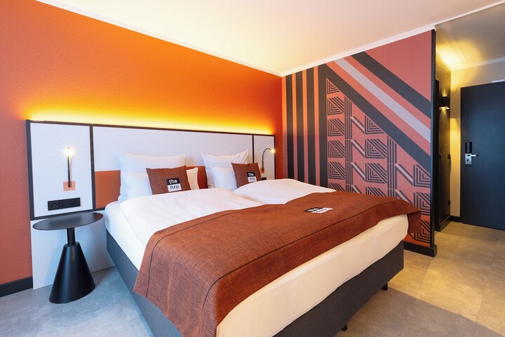 Room 48 of 110