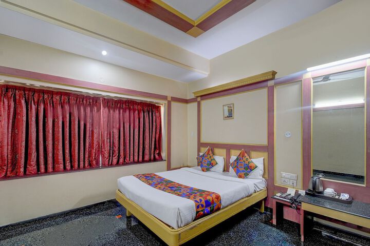 Room 13 of 39