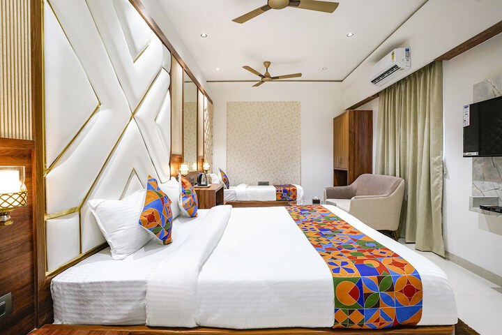 Room 35 of 44
