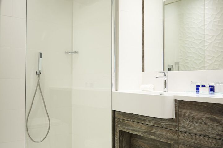 Bath Photo