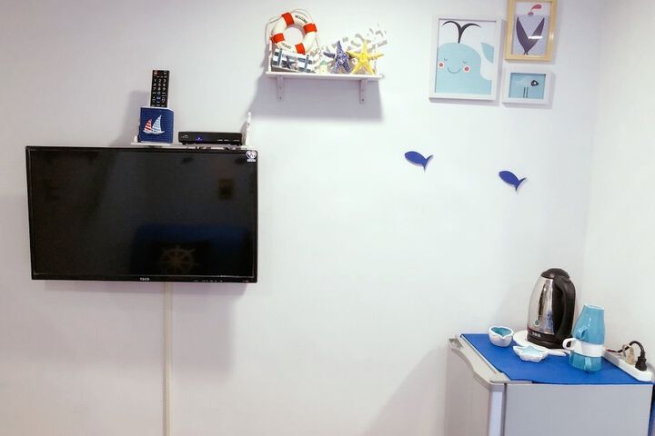 Room 2 of 129
