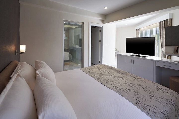 Room 14 of 46