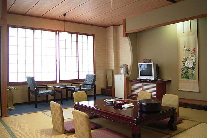 Room 7 of 51