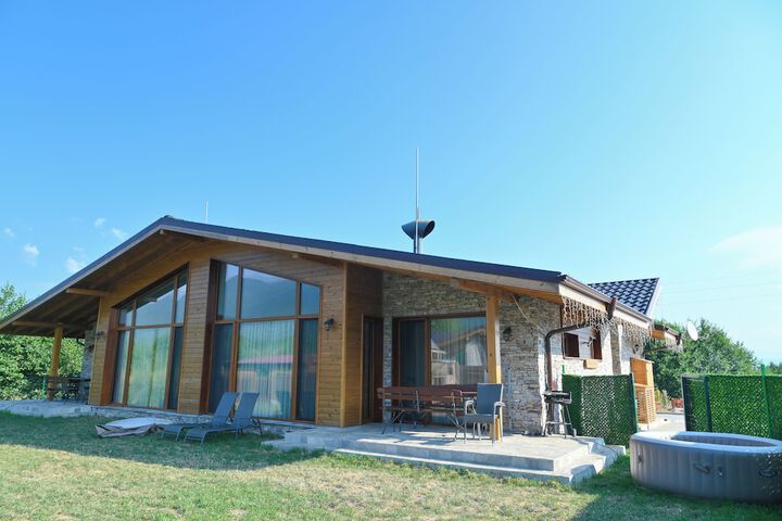 Villa Letizia near Pirin Golf Resort in Razlog
