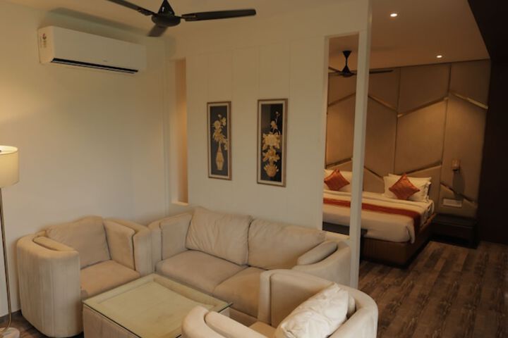 Room 29 of 49
