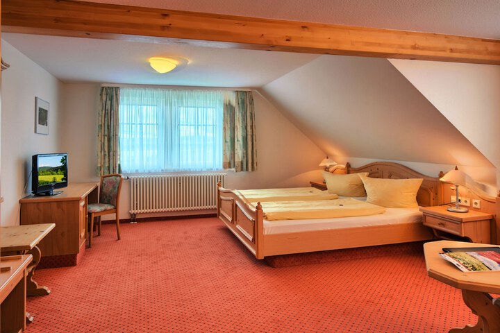 Room 8 of 52