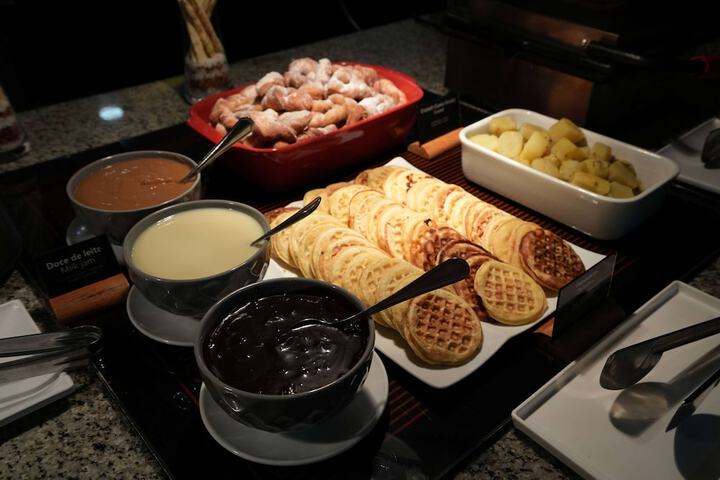 Dining 87 of 126