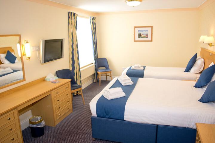 Room 12 of 67