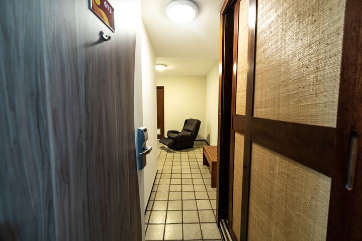 Room 22 of 86