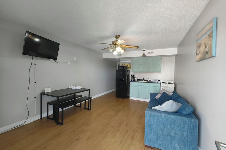 Room 13 of 47