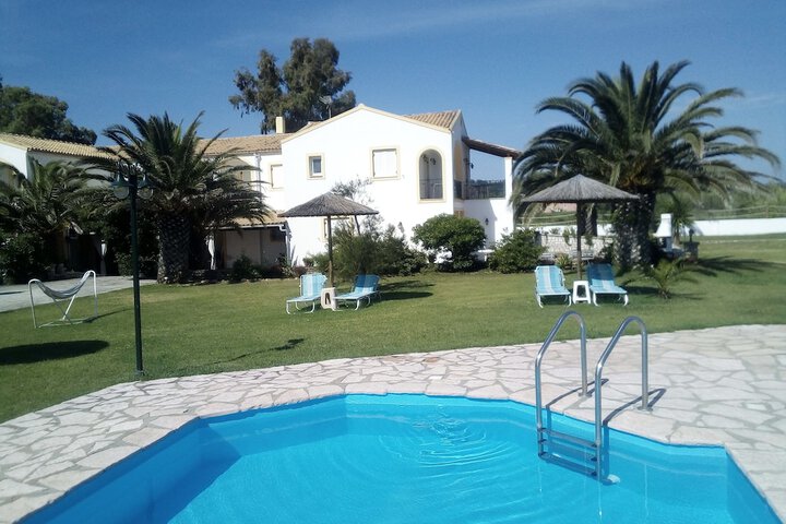Pool 94 of 128