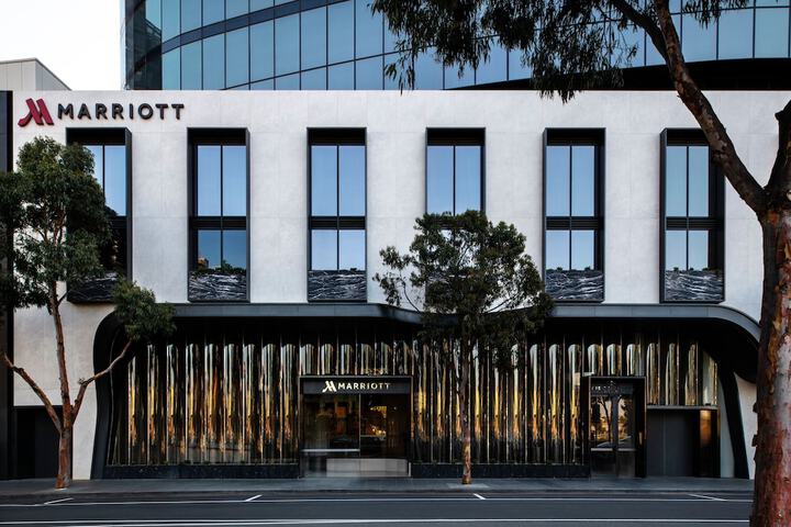 Hotel 86 of 90