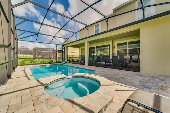 Pool 15 of 22