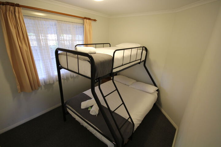 Room 9 of 36