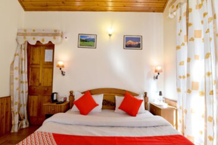 Room 16 of 24