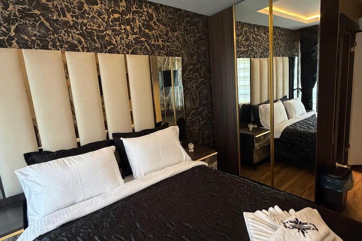 Room 17 of 59