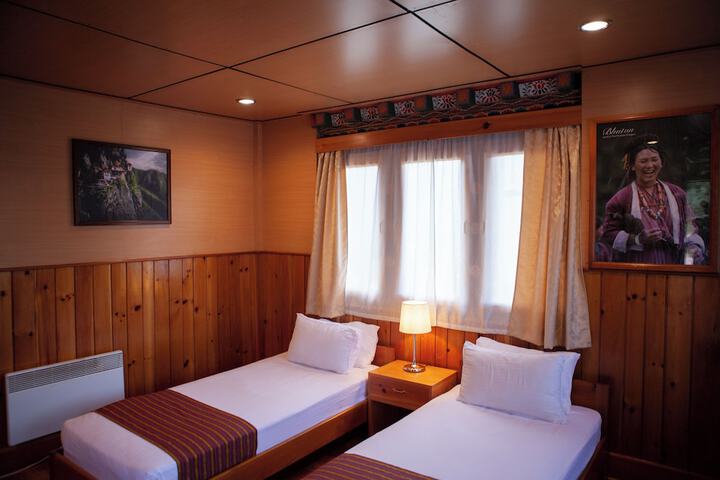 Room 3 of 11