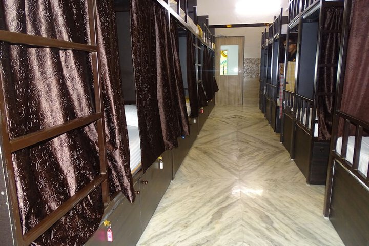 Room 4 of 21