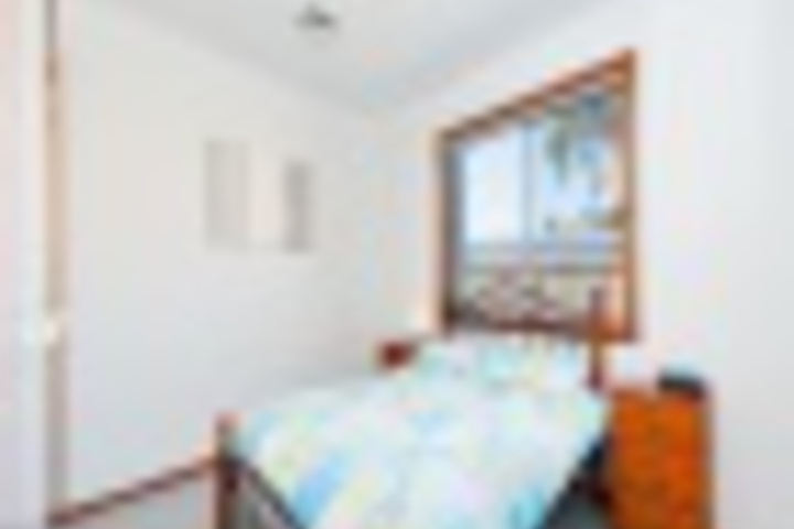 Room 27 of 180