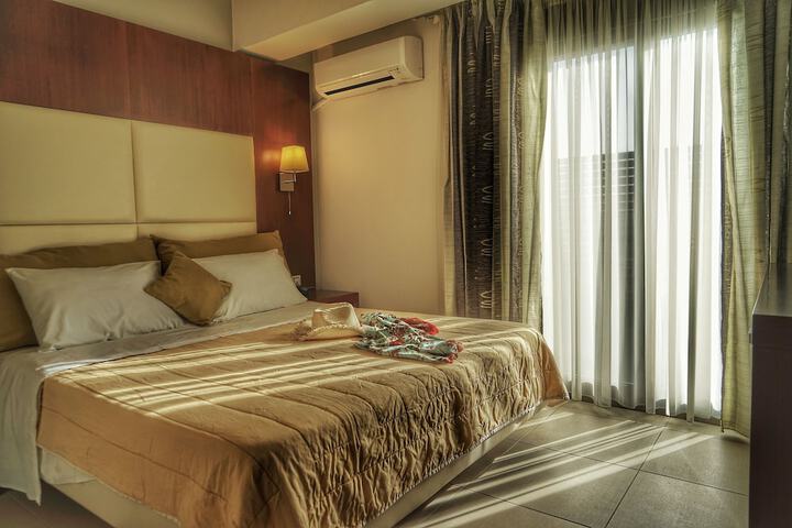 Room 34 of 53