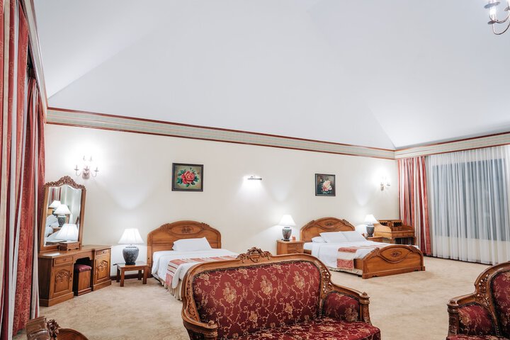 Room 33 of 101