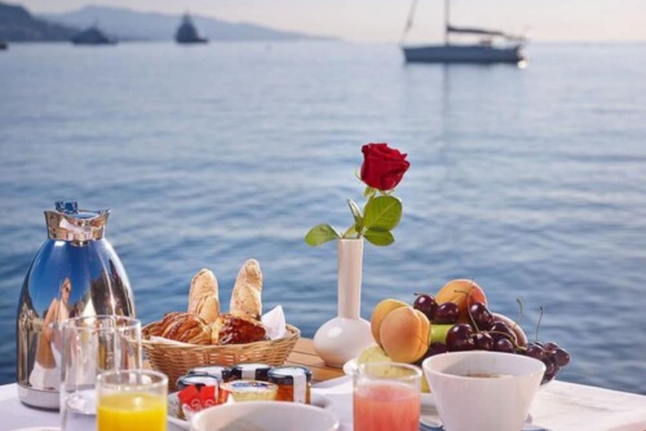 Breakfast/Coffee Service 22 of 42