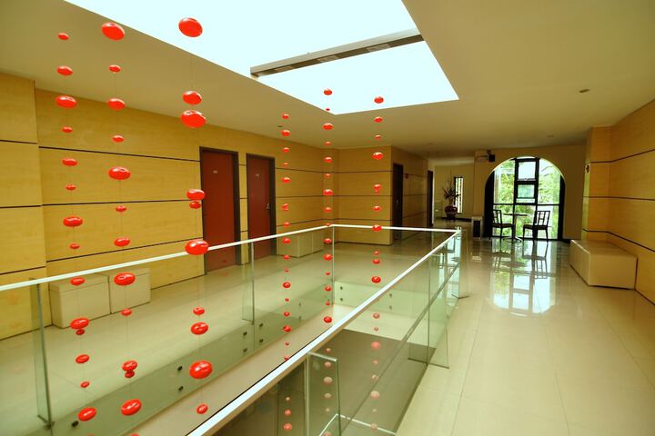 Ballroom/Hall 149 of 158