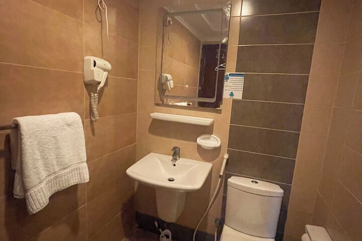 Room 3 of 6