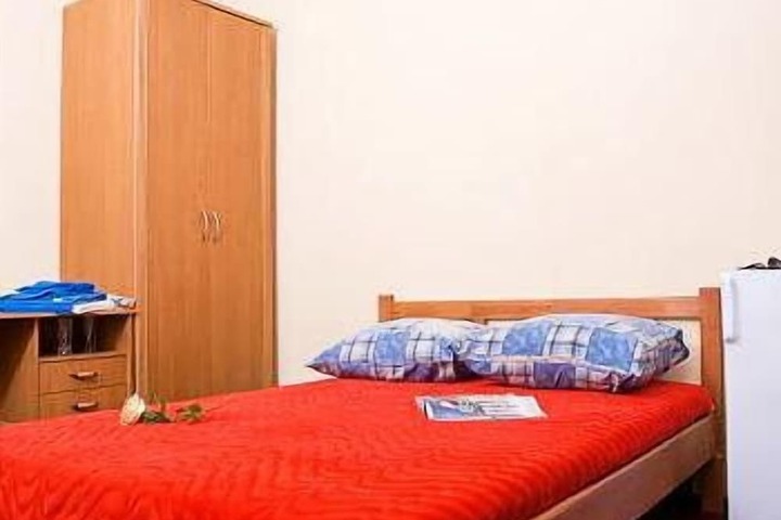 Room 4 of 46