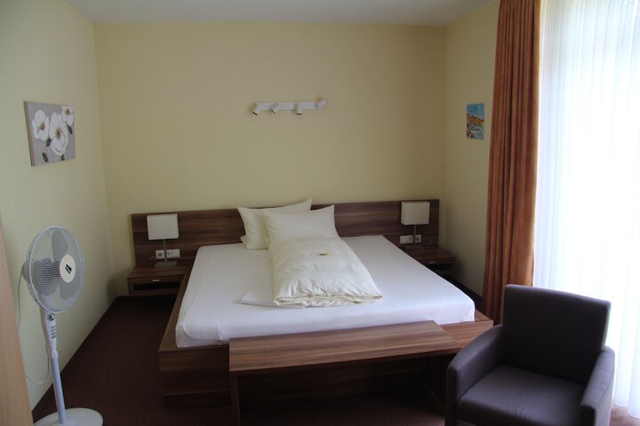 Room 74 of 110