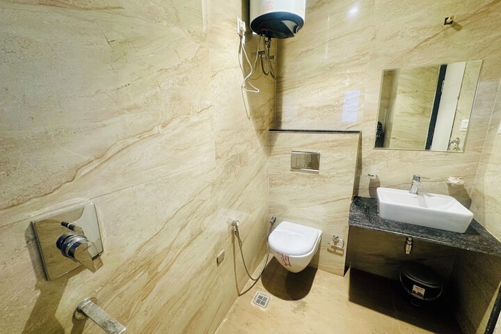 Room 44 of 74