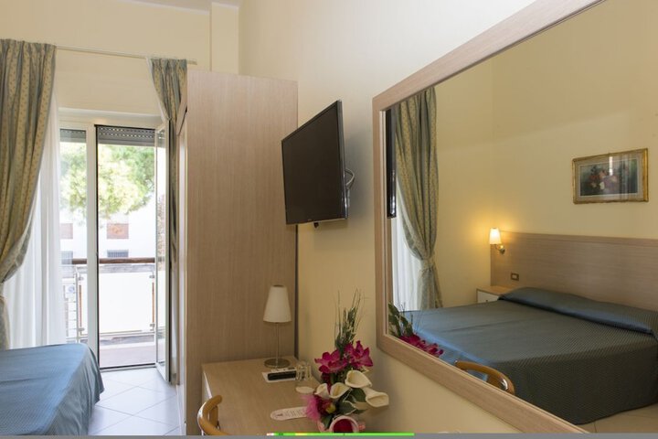 Room 9 of 58