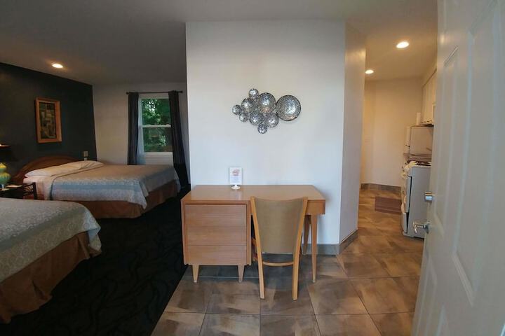 Room 4 of 45
