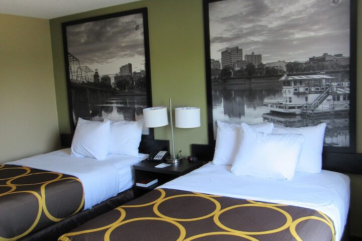 Double Accessible King Size Bed (19 of 22)