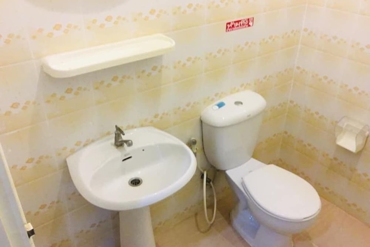 Room 8 of 21
