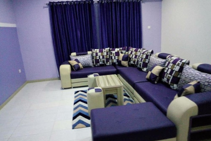 Room 6 of 16