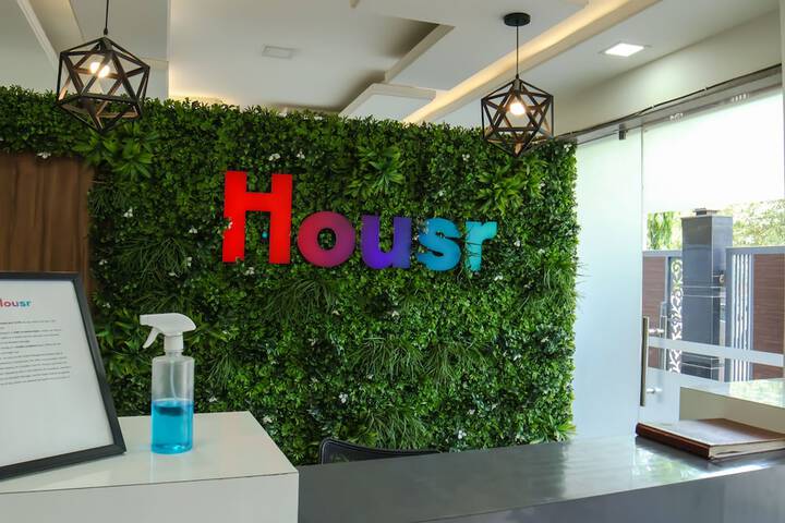 Housr Sector 43 Gurgaon Global FoyerMall